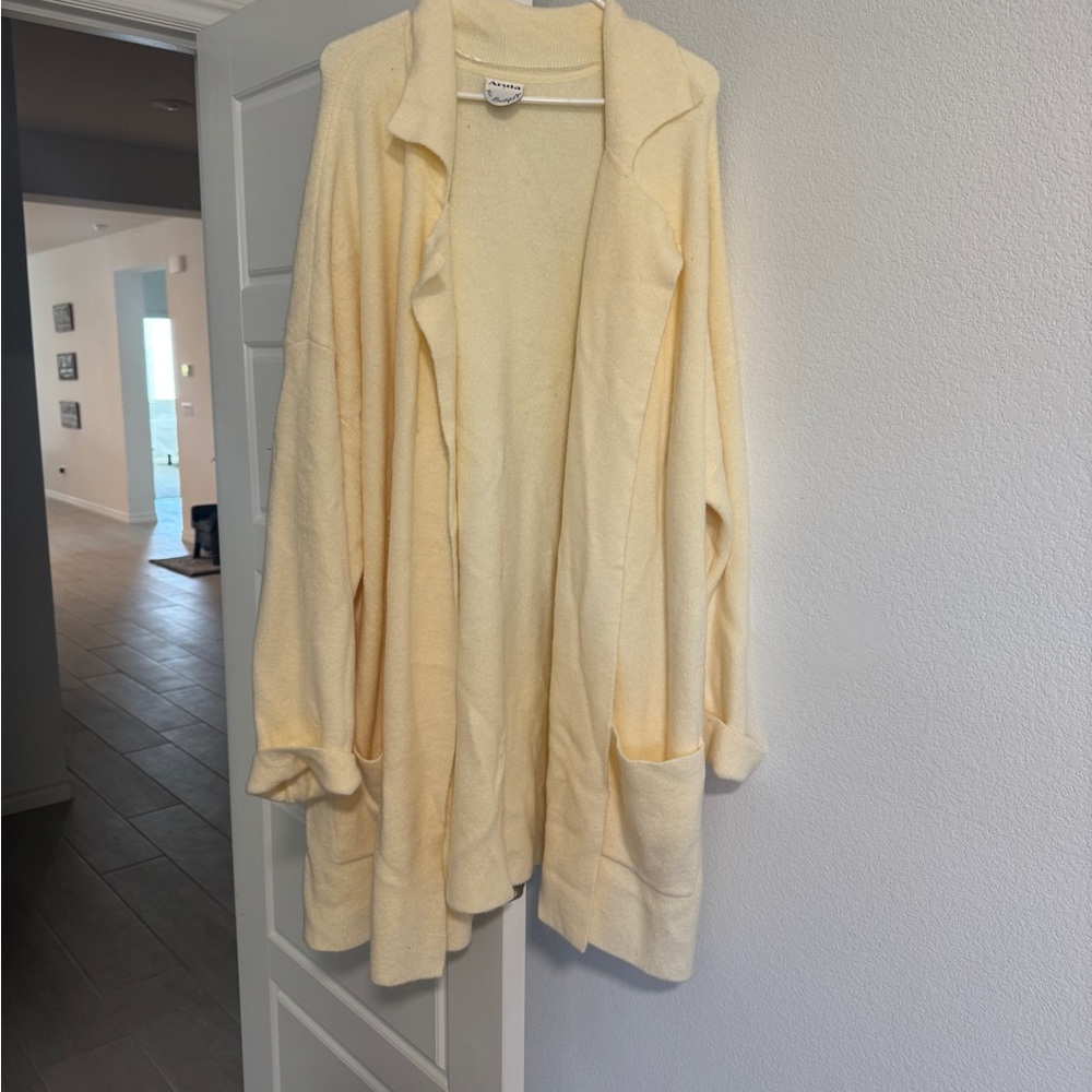 Arula 2x Cozy Cream Women's Sweater/duster/cardigan